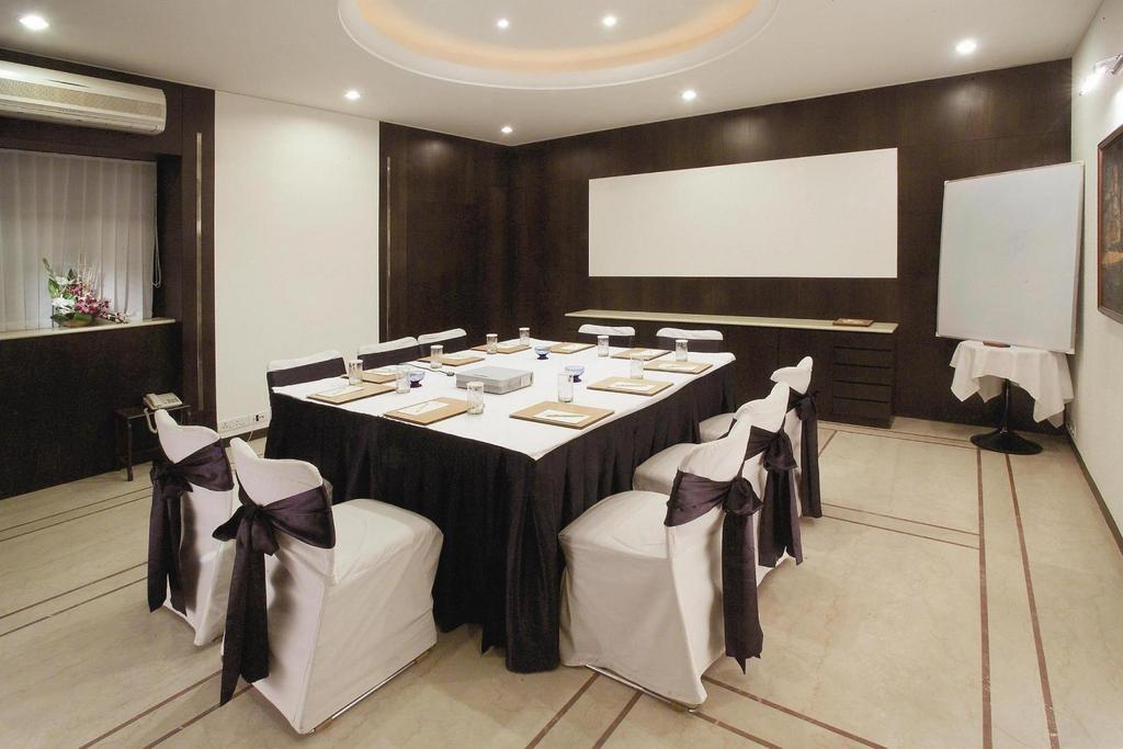 Kenilworth Hotel, Hotel Kolkata